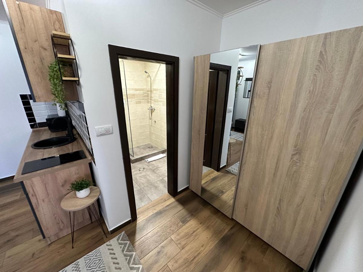 Sky Lux Apartmani Surčin 外观 照片