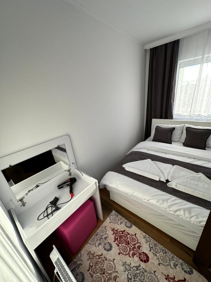 Sky Lux Apartmani Surčin 外观 照片